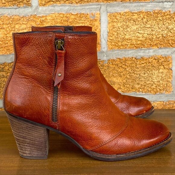 Paul Green Saddle Lea Natick Ankle Boot sz 9 - Picture 1 of 13